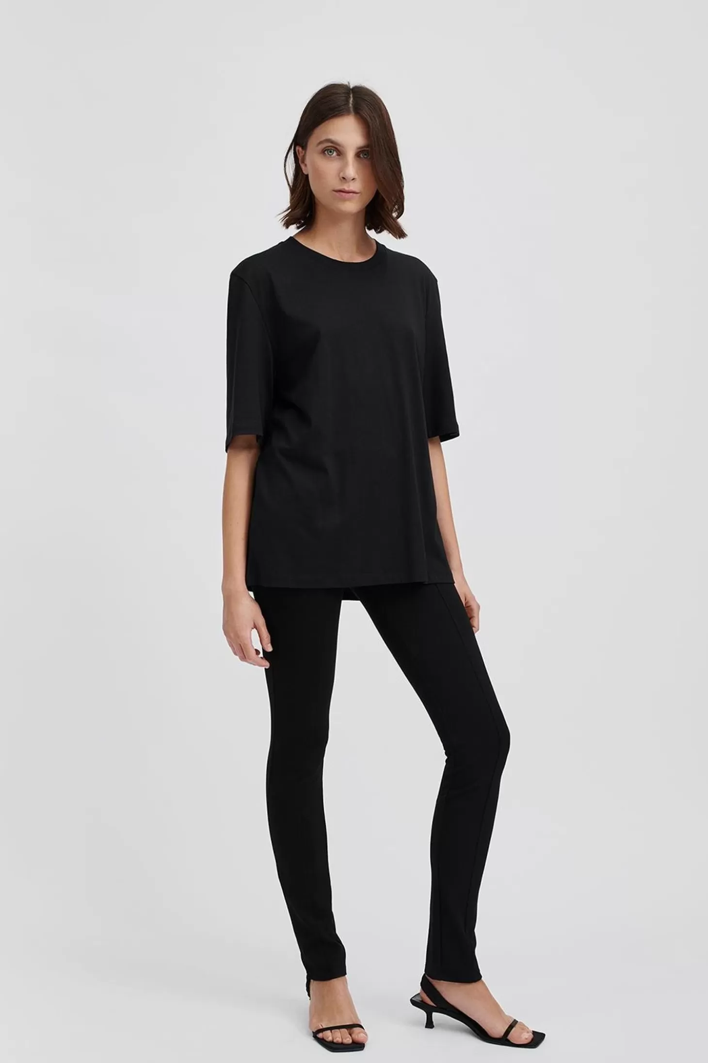 daniella_leggings_2.webp Stylein Basics-Daniella Leggings