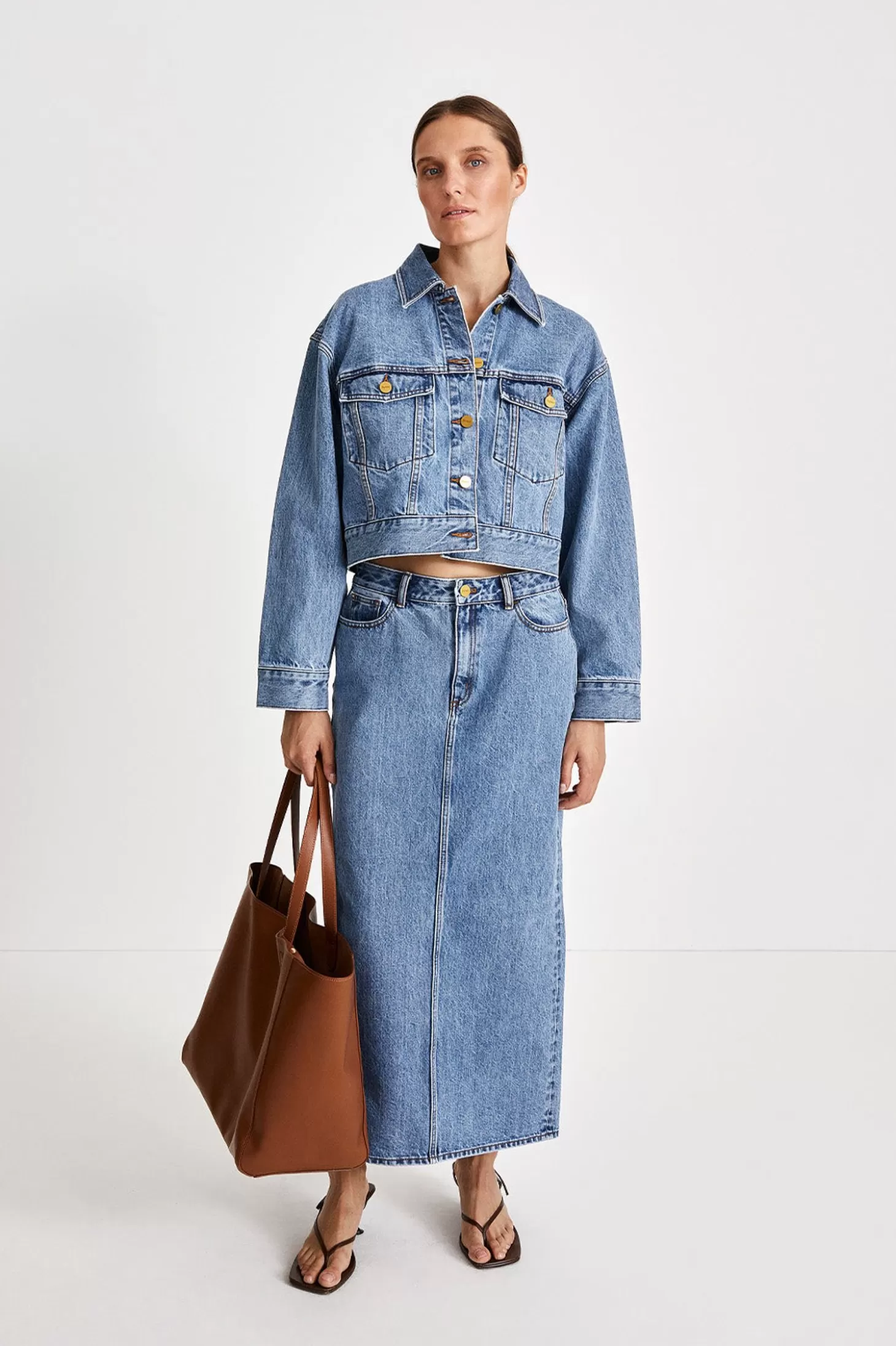 Stylein Outerwear-Kirsten Cropped Denim Jacket