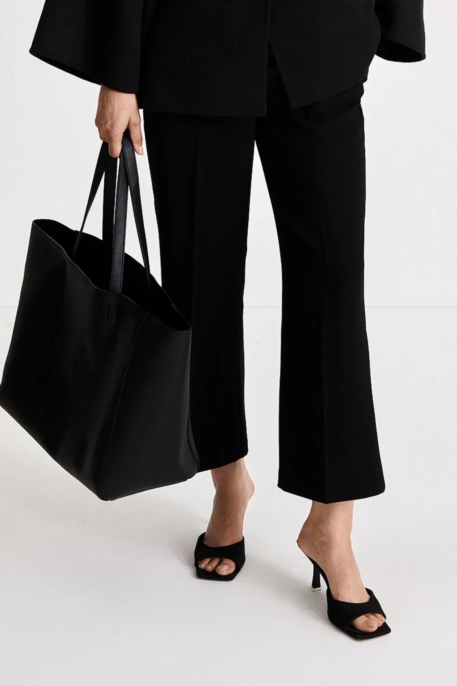 yacht_bag_structured_2-2.webp Stylein Bags-Yacht Bag Structured