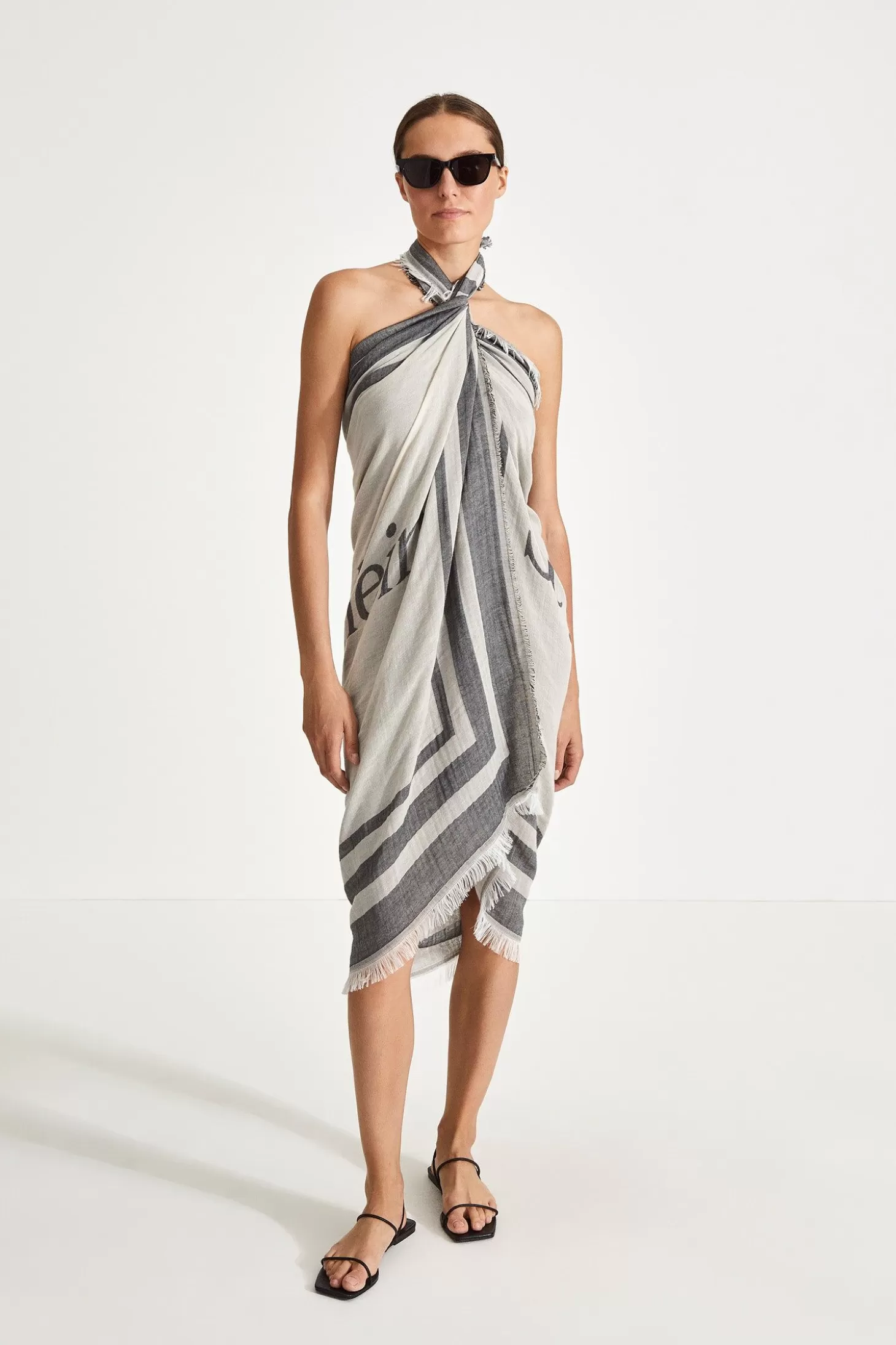 york_sarong__black__cream_4.webp Stylein Accessories-York Sarong - Black & Cream